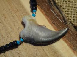 Collier Amerindien Griffe D Ours Etsy Bear Claw Necklace Claw Necklace Native American Style Necklace