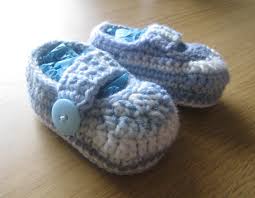 How to make a pencil case caravan. 14 Crochet Patterns For Baby Booties
