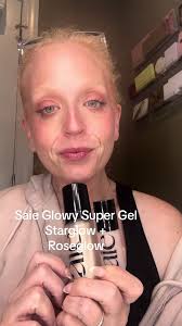 Holly Lea (@hollylaff)