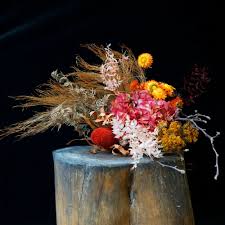 Its appearance depends on the environmental conditions. Dried Flowers Florist Sydney Surry Hills Redfern Flower Delivery By Fleur De Flo