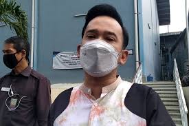 Schaue dir beliebte inhalte von folgenden erstellern an: . Keluarga Jadi Bahan Roasting Ridwan Remin Ruben Onsu Kesal Dan Khawatirkan Anak Halaman All Kompas Com