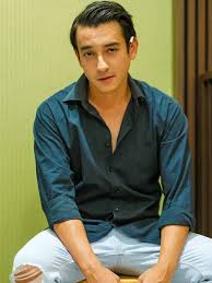 Dua kali aliff alli menikah dengan perempuan indonesia. Positif Covid 19 Aliff Alli Masih Belum Sadarkan Diri Showbiz Liputan6 Com