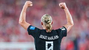 Why does it say 'Braut Haaland' on the back of Erling Haaland's Norway jersey?