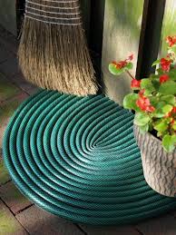 The Upcycled Garden Volume 2 Using Recycled Salvaged Materials In Your Garden Garten Upcycling Garten Recycling Diy Gartenprojekte