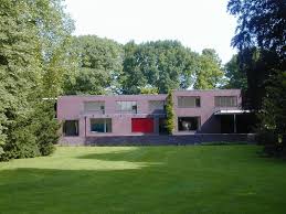 In the lange and esters houses (1930), ludwig mies van der rohe combined the new architecture with the rather conventional spatial programme of a home for the upper middle class. Krefeld Haus Esters Haus Lange Strasse Der Gartenkunst