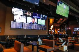 Multiple sportsbooks are approved to accept bets online in partnership with indiana casinos. Indiana Sports Betting Look Inside One Of First Casinos To Offer New Wagering