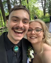 Lily Draper's Instagram, Twitter & Facebook