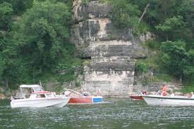 Classic Boat Gathering At Cricket Creek Bluffs Table Rock Lake Table Rock State Park Lake Resort