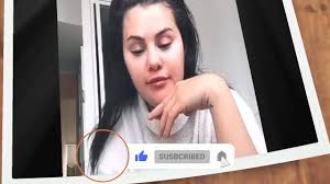 Selena Gomez was shocked to see Justin Bieber in Paris.  https://www.facebook.com/groups/284822583838316/