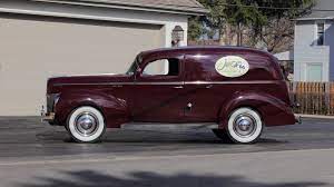 350/350 engin, transmissio, ford 9 rear en, laser straight black paint on a very nice original body, perfect interio, wood floor in rear cargo area, a/, perfect chrome. 1940 Ford Deluxe Sedan Delivery F235 Indy 2015