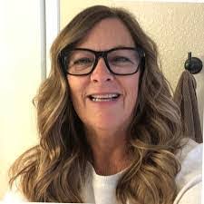 Alicia Grimsley's Instagram, Twitter & Facebook