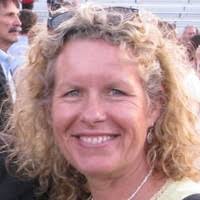 40+ "Leslie Carson" profiles