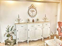 ev dekorasyonu panosundaki pin