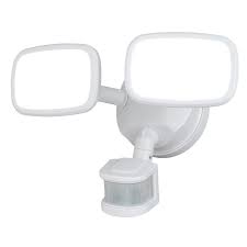 Shop White 2l Led Motion Sensor Dusk To Dawn Outdoor Security Flood Light 6 In W X 6 5 In H X 10 25 In D Overstock 29197103