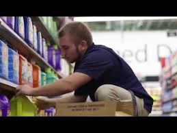 4 Reasons Why You Should Never Work For Walmart - Toughnickel