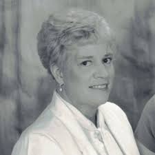 Marcia Straub's Instagram, Twitter & Facebook