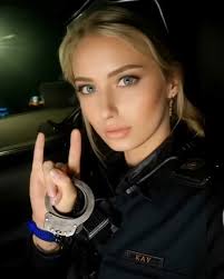 Buenas noches hermosa princesa cómo estás