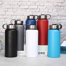 Une Gourde En Inox Pour Garder Votre Boisson Au Frais Durant Vos Randonnees Ca Vous Dit Retrouvez Des Centaines De In 2020 Water Bottle Reusable Water Bottle Bottle