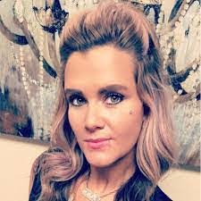 Shardae Anderson's Instagram, Twitter & Facebook