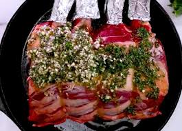 La Meilleure Recette De Roti De Cote De Boeuf A L Ail Du Monde Recettes Ma Fourchette Recette Roti De Boeuf Recette Roti Recette