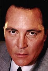 Chaves helped write the critically acclaimed stage drama tracers. Spisok Akterov Stranica 27