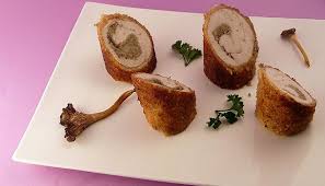 Ballotines De Dinde Aux Champignons Et Aux Noisettes Simple Gourmand Recette Dinde Alimentation Presentation Alimentaire
