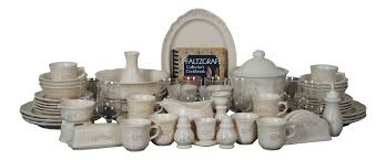 Check spelling or type a new query. Vintage Pfaltzgraff Remembrance China Floral Dinnerware Set 70 Pieces Chairish
