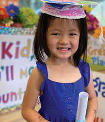 Lorraine Lum's Instagram, Twitter & Facebook