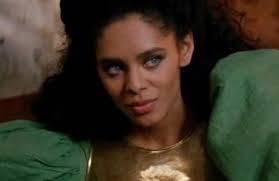 Iris Peynado, che fine ha fatto l'attrice che recitò con Troisi e Benigni