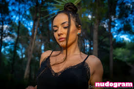 alessiabailey Гола изтичане OnlyFans снимка 7 - Nudogram v2.1