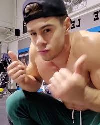 Nick Perillo's Instagram, Twitter & Facebook