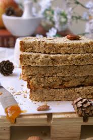 Siamo abituati ad associare i fiocchi d'avena ai sapori dolci della colazione tipica all'italiana e invece stupiamoci della carica energetica di queste 3 ricette originali per iniziare la giornata, ma non solo. Pane Ai Fiocchi Di Avena Senza Glutine Profumo Di Buono