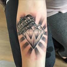 Of course, you can pair the diamond with anything, such as skulls, faces, rings, crowns, crosses, or hearts. 190 Classic Diamond Tattoo Ideas And Diamond Tattoo Designs For Men Girls Images Segerios Com