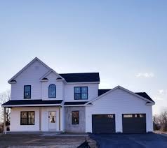 The prices will vary depending on region and should be regarded as basic average vinyl siding prices. Modern Farmahouse White Vinyl Siding Vinyl Exterior Siding White House Black Windows
