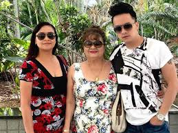 Cao thái sơn thường xuyên chia sẻ hình ảnh, tâm sự cuộc sống đời thường trên trang fb cá nhân. Cao Thai SÆ¡n Máº¹ 70 Tuá»•i Váº«n Tráº» NhÆ° Thanh Nien