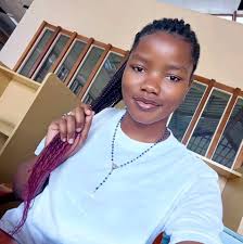 Are you alone? You won't last 30 seconds playing this game." Ndiye mpaka  rosary alipakhosi 😭😂