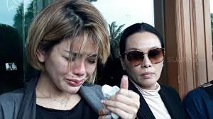 Find and follow posts tagged anang hermansyah on tumblr. Nikita Mirzani Nangis Ingat Anang Hermansyah Dulu Lebih Pilih Syahrini