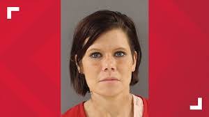 Kara Wakefield's Instagram, Twitter & Facebook