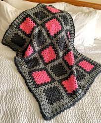 Book Wreath Tutorial Favecrafts Com Crochet Blanket Easy Crochet Blanket Crochet Border Patterns