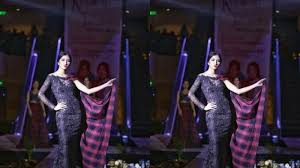 Untuk menunjang bisnis baju murah anda di edisi paket lebaran 2021 ini berjumlah 130 pcs dengan 38 variasi model produk pakaian resmi yang kami masukkan diantaranya Istri Walikota Akan Tampilkan Koleksi Busana Di Festival Kemilau Sarung Samarinda Tribun Kaltim