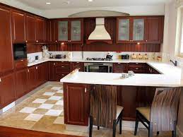 For parents trying to make lunches, afternoon snacks, and breakfast all at once, extra prep space could be a blessing. U Shaped Kitchens Hgtv