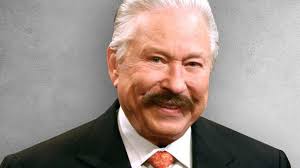 Hal Lindsey: age, P.O.B, nationality, spouse, parents, TV shows, net worth 