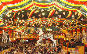 Alles muss mal zu ende gehen, aber wenigstens verabschiedet sich das oktoberfest mit einem weiteren sensationellen festabend. Oktoberfest 2021 Abgesagt Kruge Dennoch Verfugbar Wiesn Munchen Kalender News Und Termine