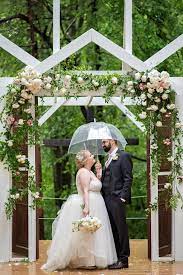 Chapel In The Woods Photo By Lindsey Lyons Photography Richmond Wedding Venue Virginia Wedding Venues Wedding Venues In Virginia Colorado Wedding Venues