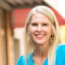 Susan Huls's Instagram, Twitter & Facebook