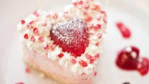 Maka mari kita simak langsung seperti apa resep membuat kue bolu mentega. Tips Bikin Cake Hati Tanpa Loyang Hati Lifestyle Fimela Com