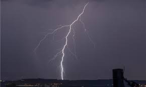 Hier hatte die feuerwehr mit ganzen 55 einsätzen alle hände voll zu tun. Verwustungen In Nurnberger Stadtsuden Region Nurnberg Mittelbayerische