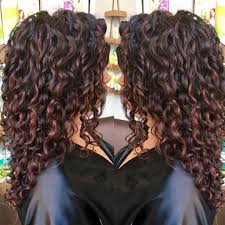 This vibrant and exquisite dark color palette is created with subtle streaks of medium brown to medium brown hair that has strategically placed golden highlights throughout is almost always flattering on fair skin, says celebrity colorist at sally. 50 Dark Brown Hair With Highlights Ideas 2021 Update