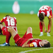 Nicht erst seit mai suchte der klub, der zuvor im stadion lichterfelde spielte, daher ein neues stadion. Itwaljpvestc5m