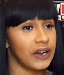 Me to all you farbz who are complaining about PF2 leaving the charts &  blaming Nicki when yall literally NEVER CAME TO STREAM , NEVER HELPED  PROMOTE & NEVER JOINED A BUYING